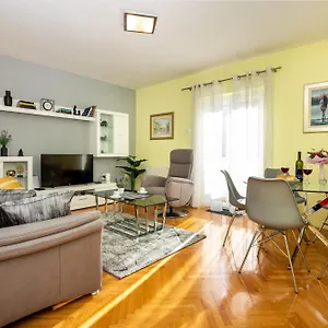 Fortunella Apartment