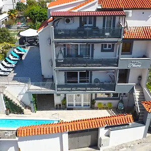 Naomi Apartment