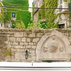  Apartment Fictilis